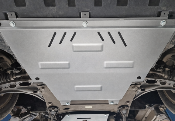 Aluminium skid plate for Nissan NV300