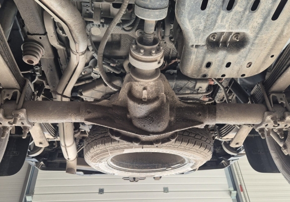 Steel differential skid plate for Ford Ranger