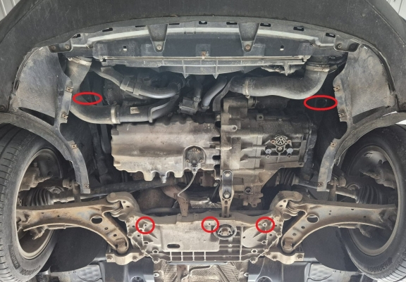 Steel skid plate for the protection of the engine and the gearbox for Seat Leon Mk2