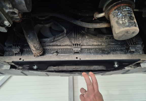 Aluminum skid plate for Mitsubishi Eclipse Cross