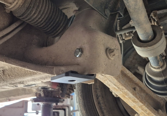 Steel skid plate for Subaru Justy