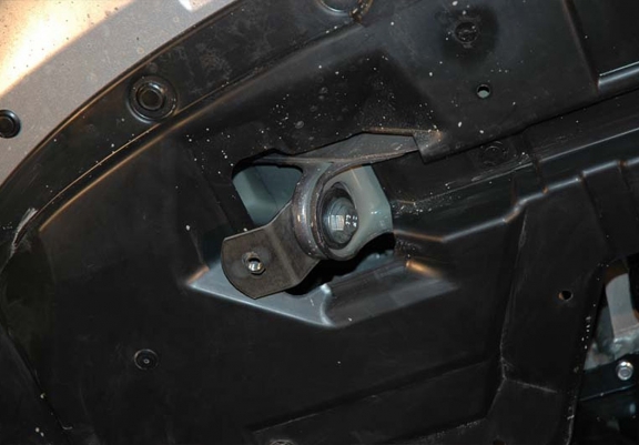 Steel skid plate for Mitsubishi Outlander